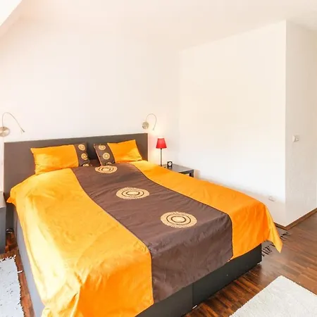 アパート Stylish And Cozy Apartment, Quiet And